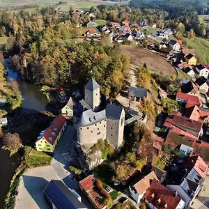  Apartment Und Sommerhaus Unter Der Burg Deutschland